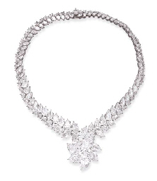 Diamond necklace with pear-shaped diamond pendant