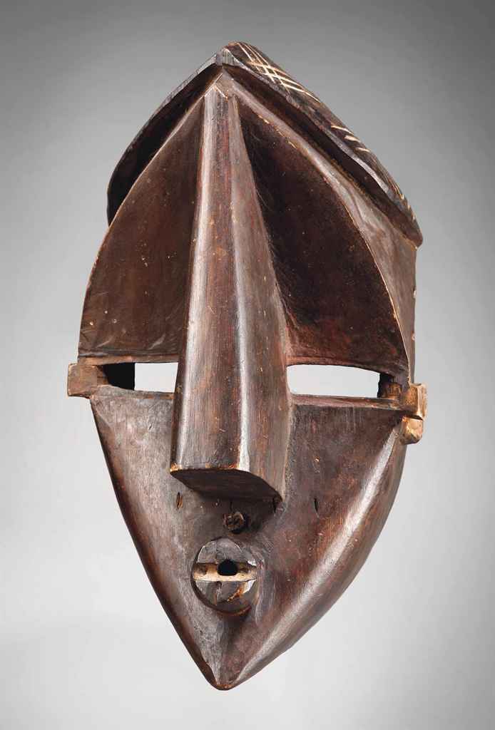 Masque Lwalwa Lwalwa mask , RÉPUBLIQUE DÉMOCRATIQUE DU CONGO Christie's