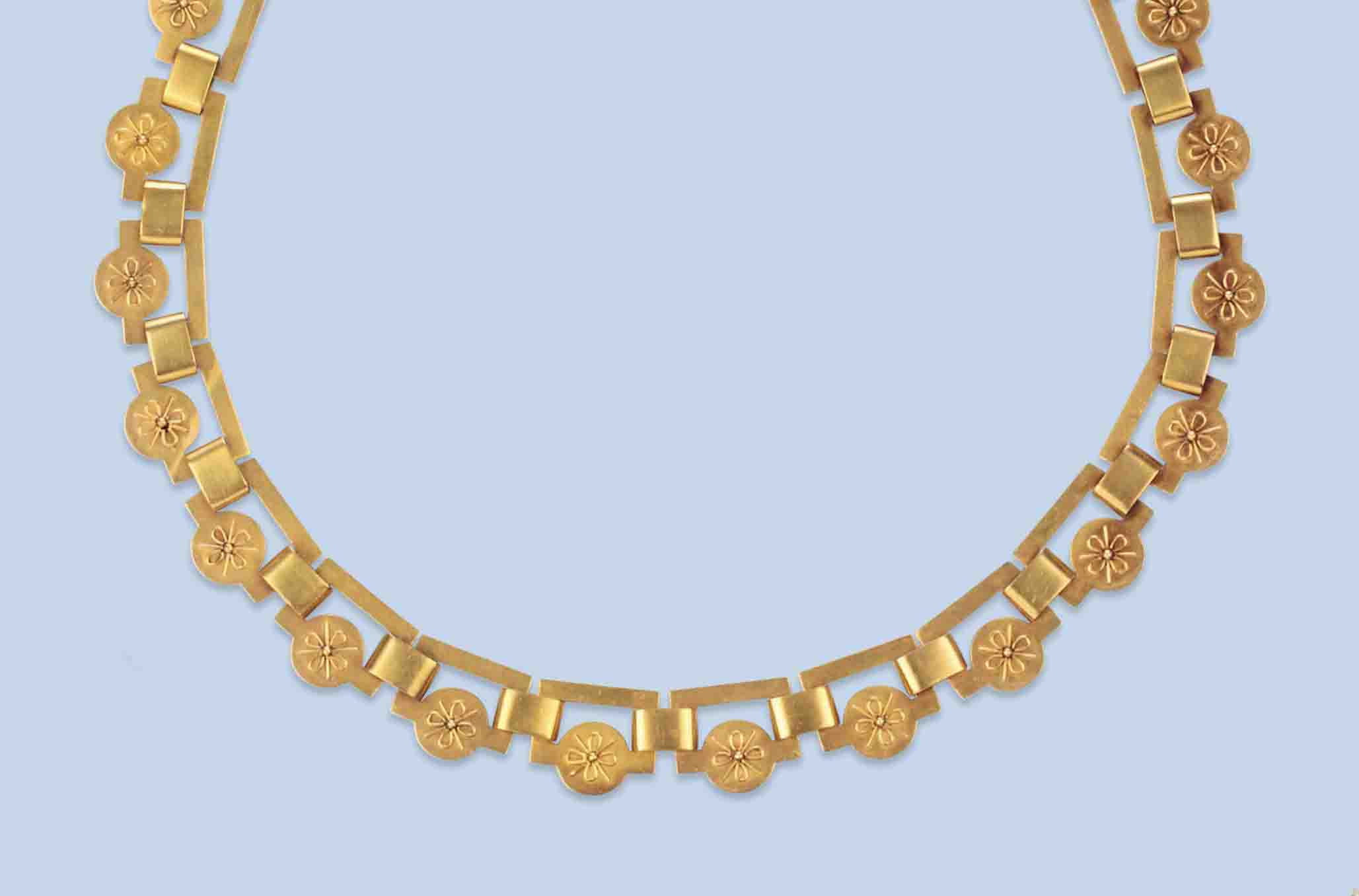 AN ANTIQUE GOLD NECKLACE Christie's