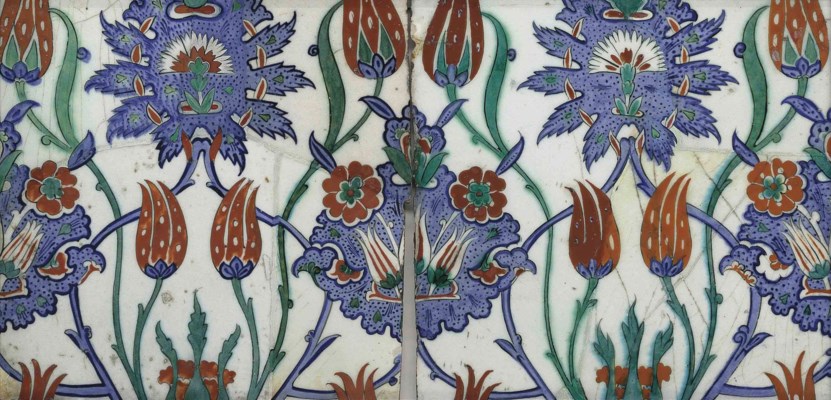 A PAIR OF IZNIK POTTERY TILES , OTTOMAN TURKEY, CIRCA 1575 | Christie&rsquo;s
