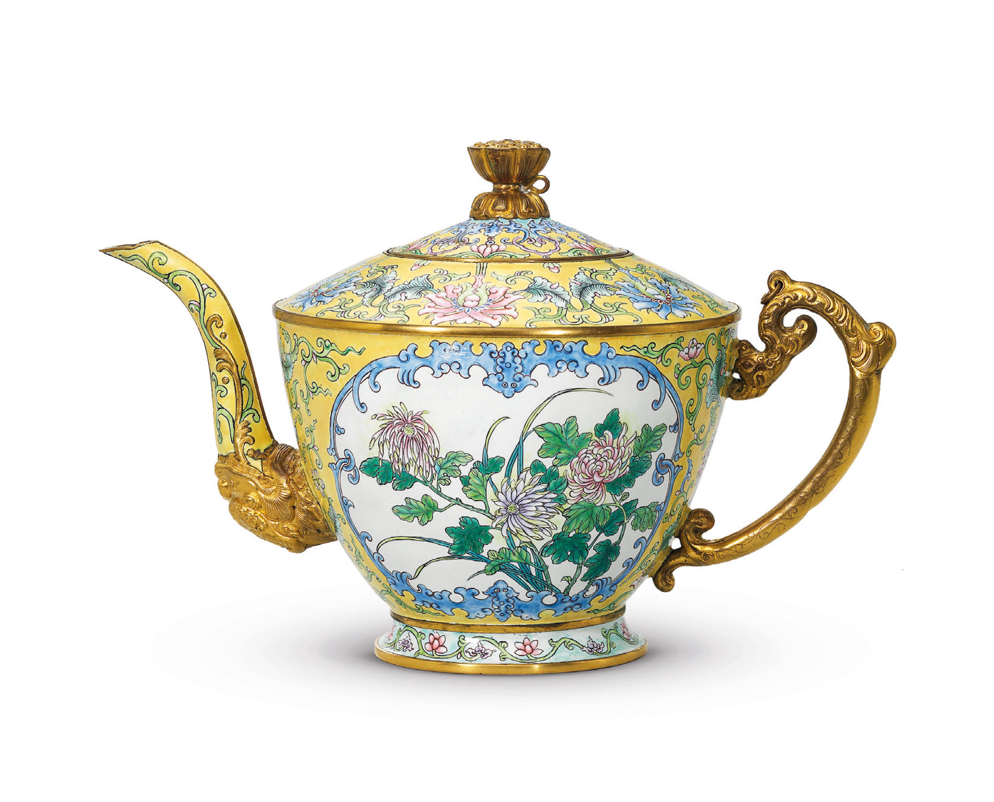 A PAINTED ENAMEL TEAPOT AND COVER , QIANLONG PERIOD (17361795