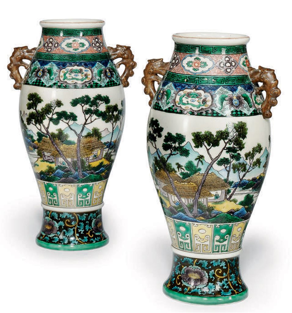 A PAIR OF JAPANESE KUTANI VASES , EARLY 20TH CENTURY Christie's