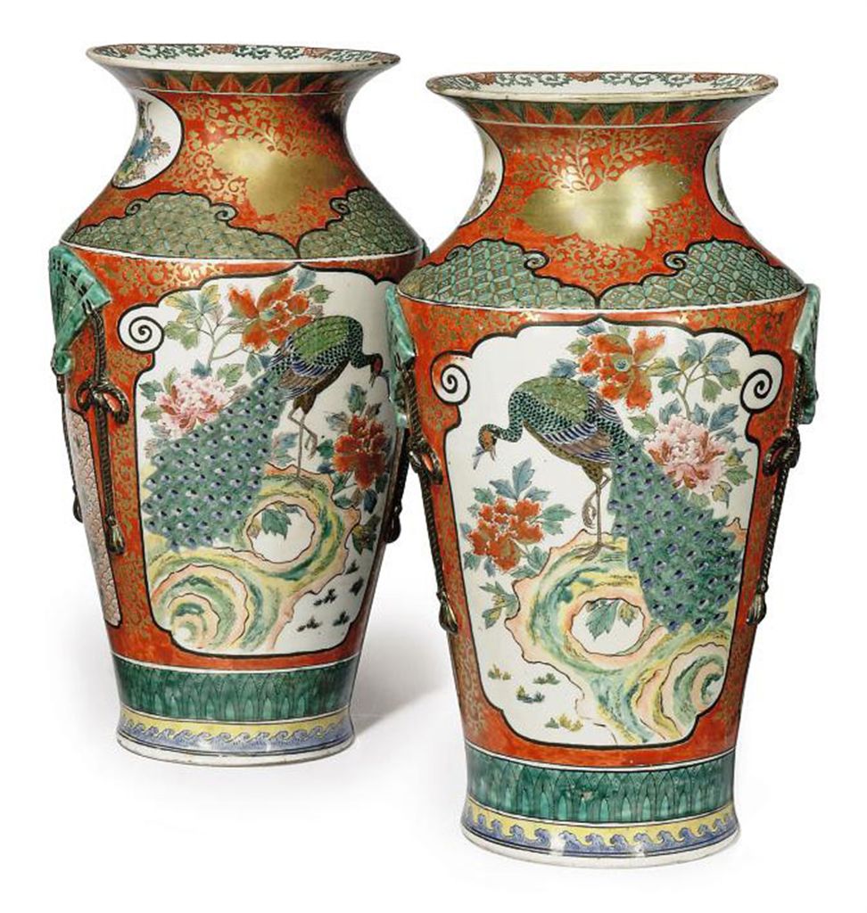 A PAIR OF JAPANESE KUTANI VASES , MEIJI PERIOD (18681912) Christie's