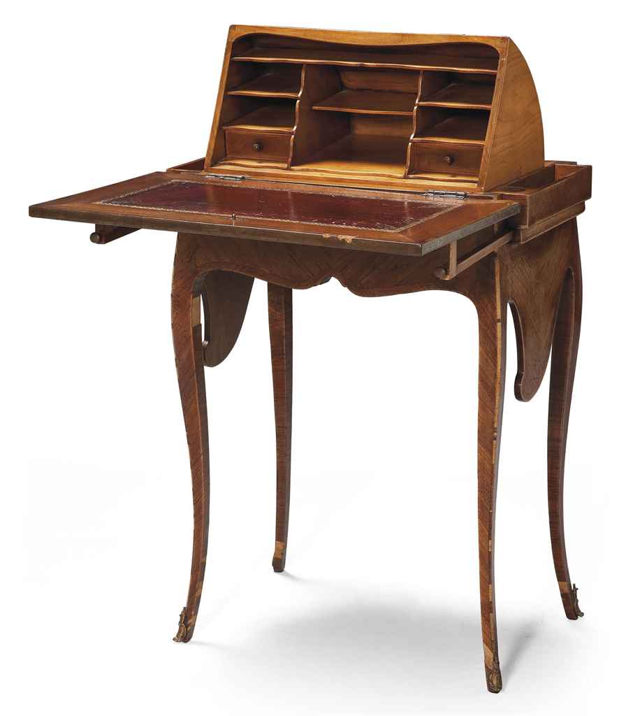 PETIT BUREAU EN CAPUCIN DE STYLE LOUIS XV Christies ~ Petit Bureau Bois PETIT BUREAU EN CAPUCIN DE STYLE LOUIS XV Christies ~ Petit Bureau Bois