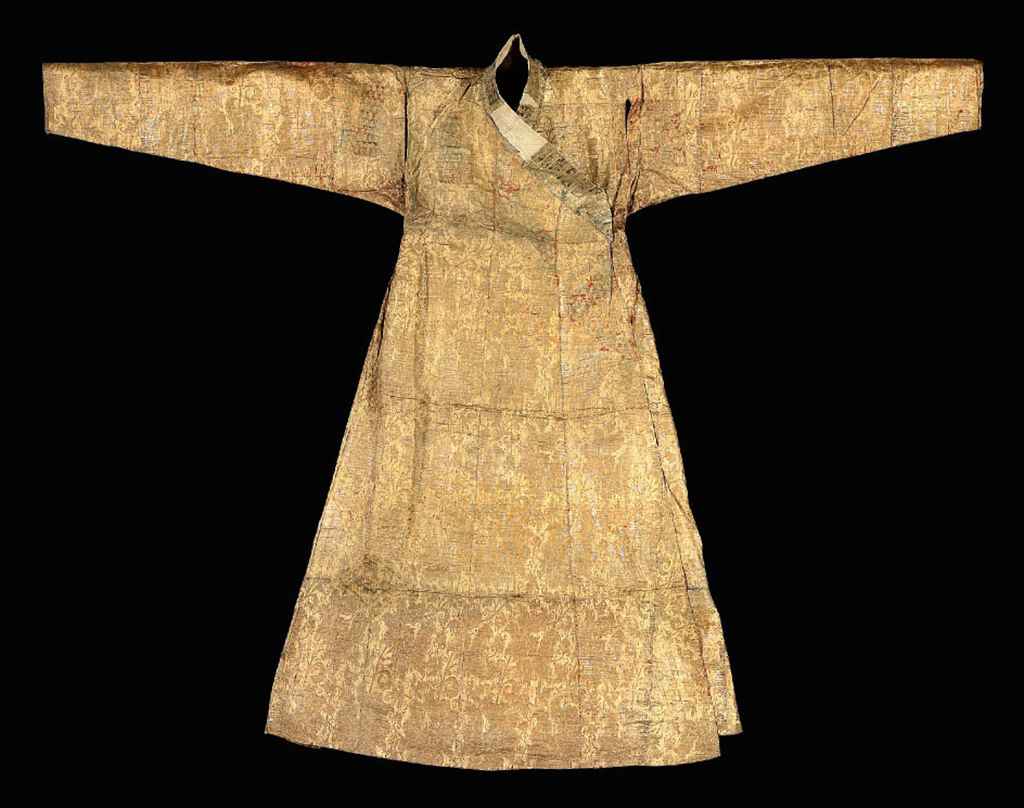 A MONGOL 'CLOTH OF GOLD' SILK AND METAL THREAD ROBE , CENTRAL ASIA