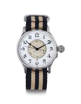 Vente Christie's New York 16 Decembre Longines_a_fine_and_rare_oversized_silver_pilots_wristwatch_with_cente_d5517790h