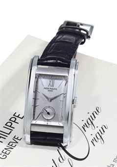 Vente Christie's New York 16 Decembre Patek_philippe_a_rare_limited_edition_platinum_rectangular_wristwatch_d5517706h