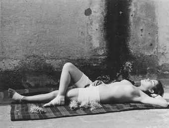 La Buena Fama Durmiendo, 1930