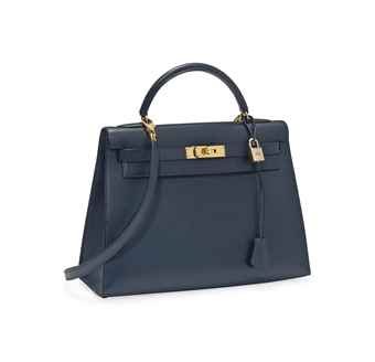 A NAVY BLUE LEATHER 'KELLY' BAG  
