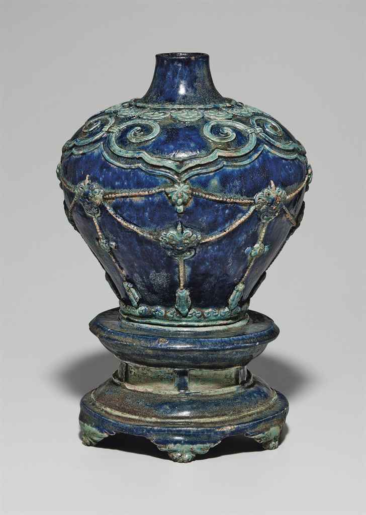 AN UNUSUAL FAHUA JAR AND STAND, MEIPING , MING DYNASTY, 15TH16TH