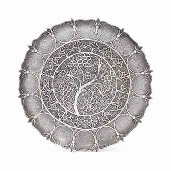 A SILVER FILIGREE DISH  