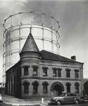 The San Francisco Gas and Light Company (cylindrical building behind older building), 1948 