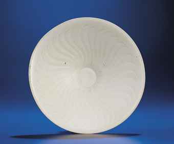 A SMALL CARVED DING BOWL  