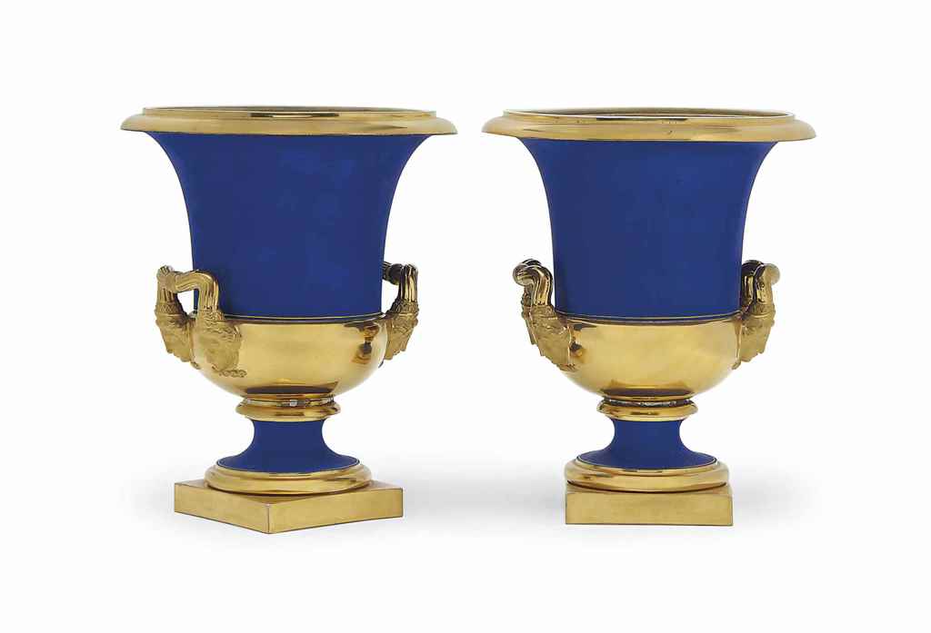 A PAIR OF NYMPHENBURG MATTE BLUE AND BURNISHED GOLD-GROUND V...