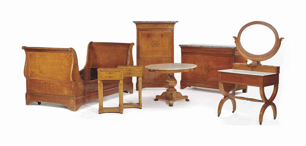 MOBILIER DE CHAMBRE A COUCHER D’EPOQUE CHARLES X , VERS MOBILIER DE CHAMBRE A COUCHER D’EPOQUE CHARLES X , VERS