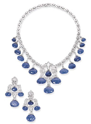 A SAPPHIRE AND DIAMOND NECKLACE AND PENDENT EARRINGS