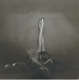 The Well Dressed Leg, Dorian Leigh, New York, 1948  