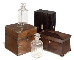 A WILLIAM IV MAHOGANY TEA CADDY