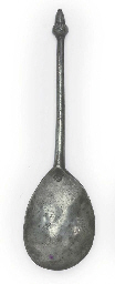 A PEWTER ACORN-KNOP SPOON  