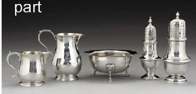 A GROUP OF SILVER ITEMS COMPRISING