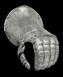 A GERMAN LEFT-HAND GAUNTLET  
