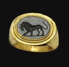 A ROMAN GOLD AND GREEN JASPER FINGER RING  