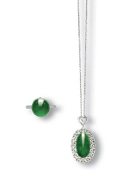 A SET OF JADEITE JEWELLERY