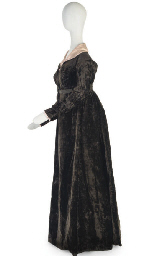 A COLLECTION OF 19TH CENTURY COSTUME