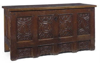 A LARGE NORTH EUROPEAN OAK CHEST  