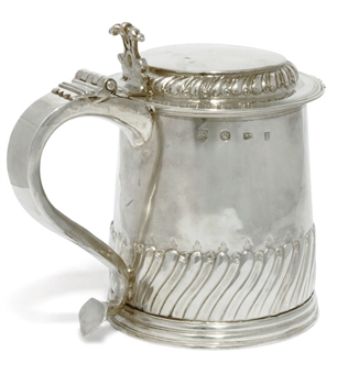 A WILLIAM AND MARY SILVER PEG TANKARD  