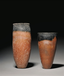 AN EGYPTIAN BLACK-TOPPED RED WARE JAR