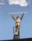 De man die de wolken meet - The man who measures the clouds  