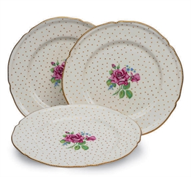 A SET OF SIXTEEN AMERICAN PORCELAIN PLATES IN THE 'MARTHA