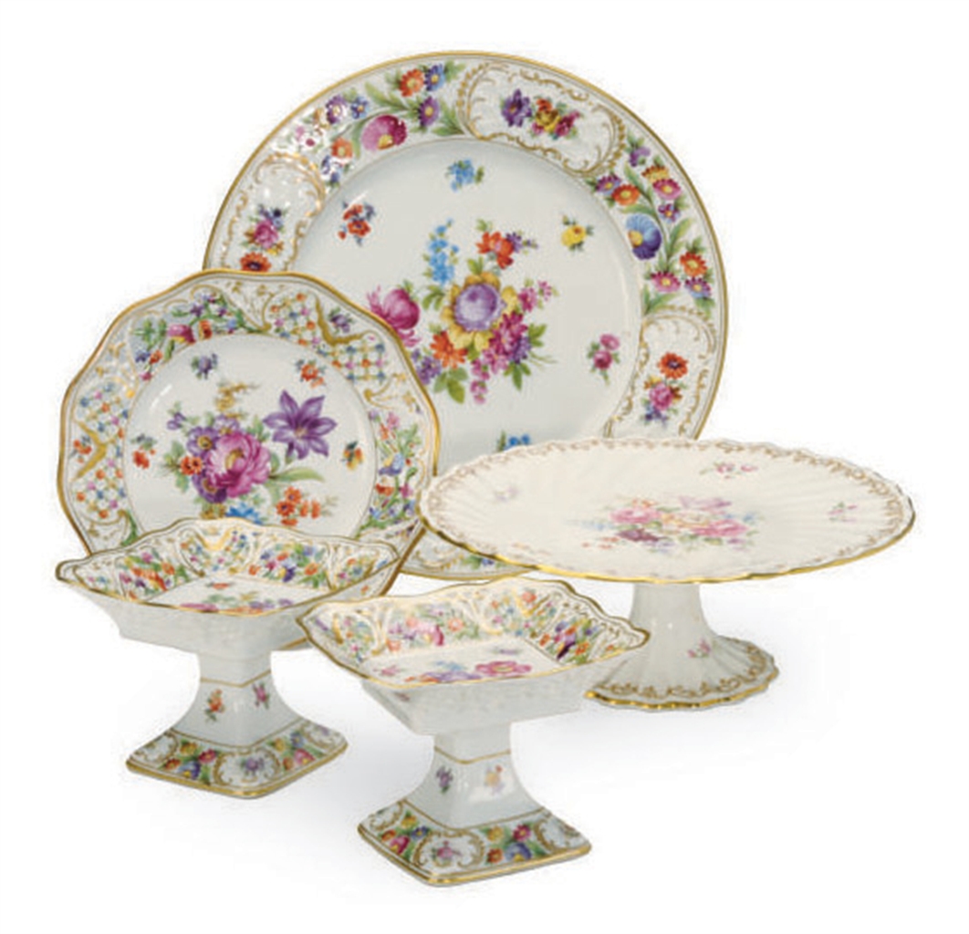 A GROUP OF GERMAN PORCELAIN TABLEWARES, PRINTED MARKS FOR DRESDEN