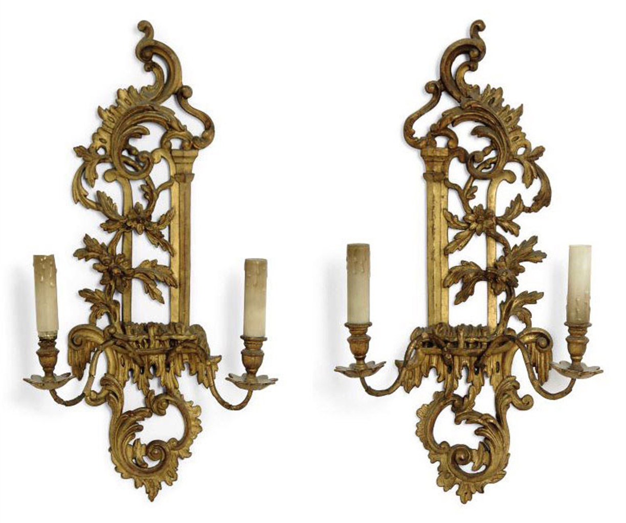 A PAIR OF GILTWOOD WALL APPLIQUES IN THE STYLE OF THOMAS CHIPPENDALE