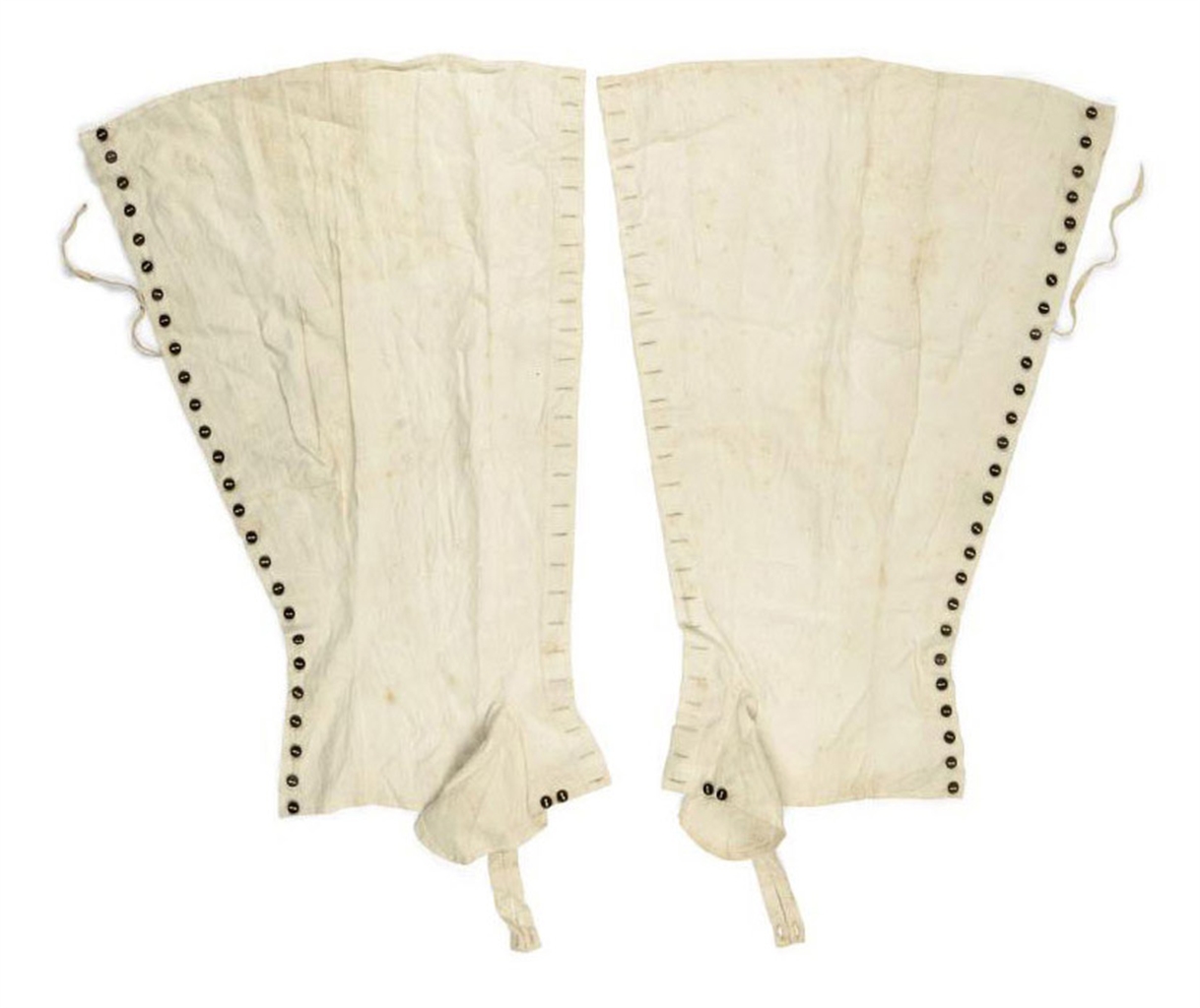 A PAIR OF WHITE LINEN GAITERS SCOTLAND, EARLY 1800S Handbags