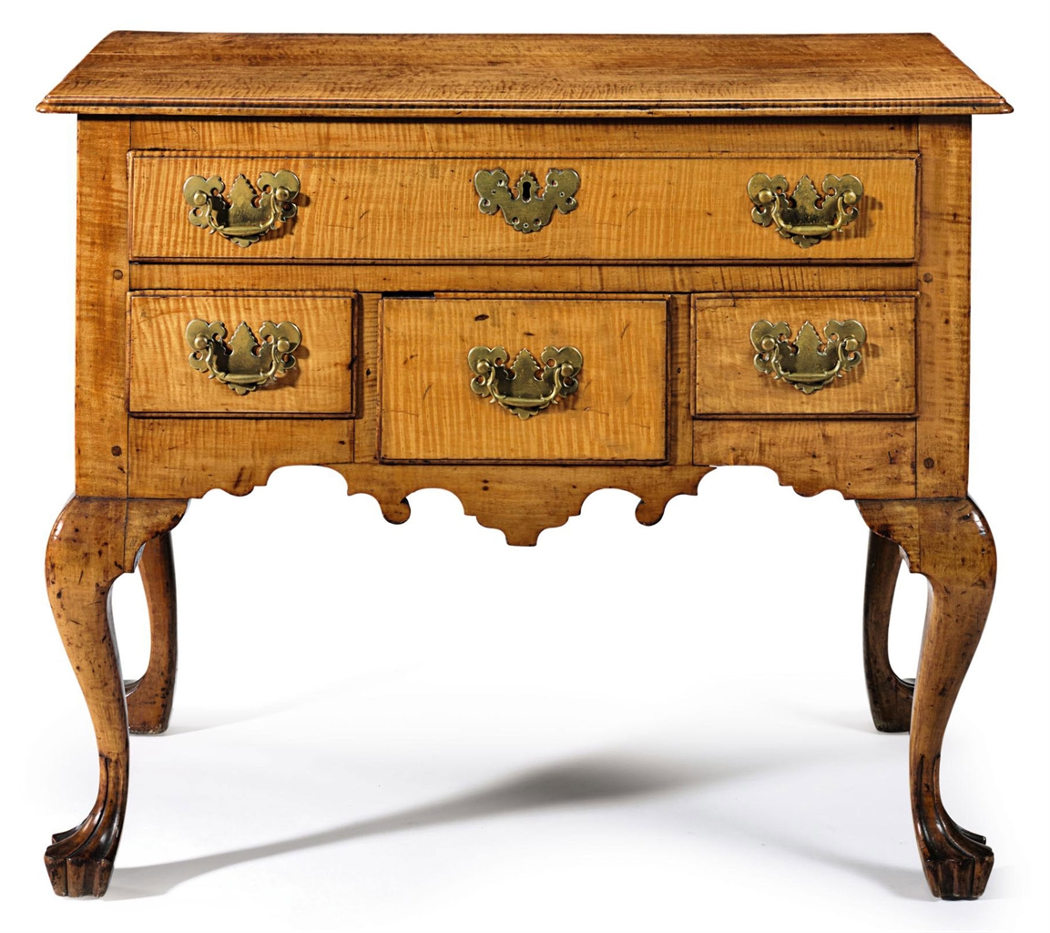 A QUEEN ANNE FIGURED MAPLE DRESSING TABLE NEW JERSEY OR PENNSYLVANIA