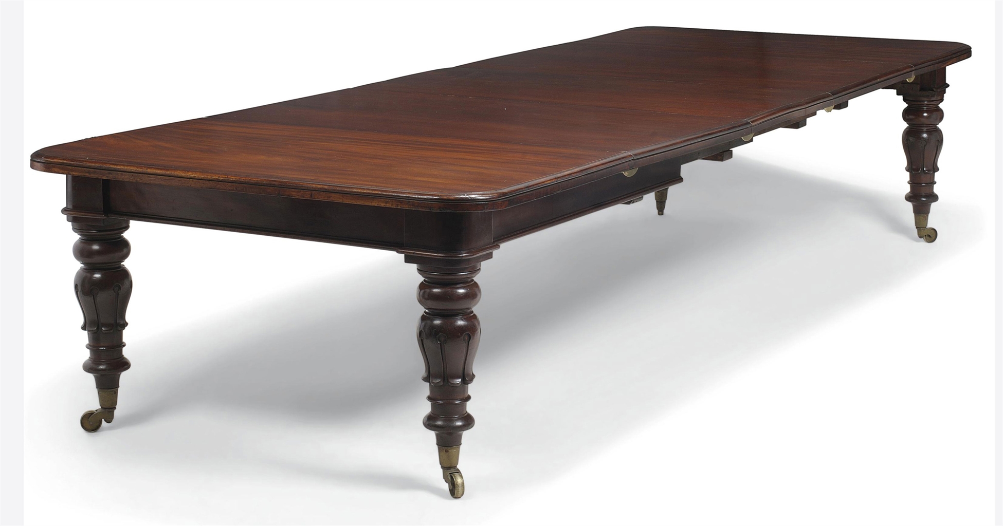 AN EARLY VICTORIAN MAHOGANY TELESCOPIC DINING TABLE MID19TH CENTURY