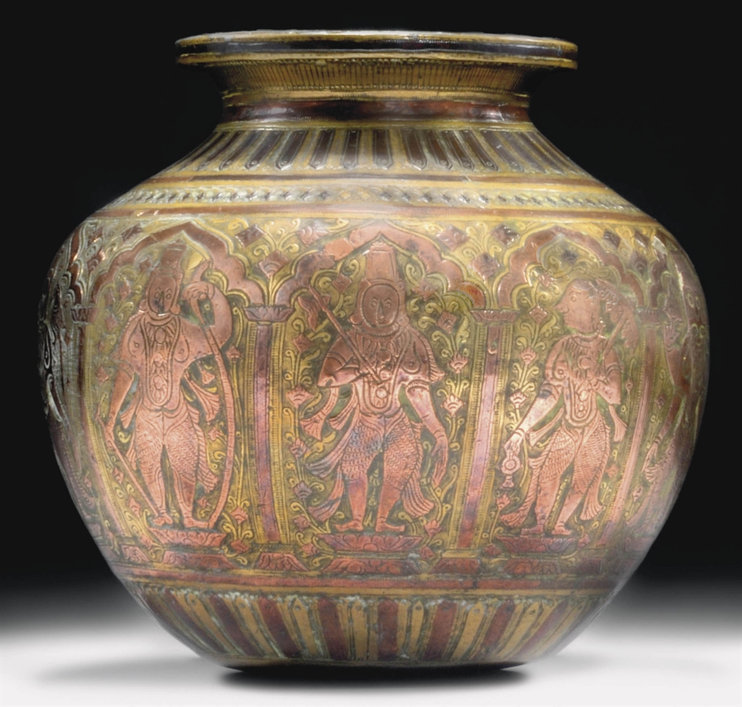 A COPPERINLAID BRASS VASE (LOTA) TANJORE, 18TH CENTURY All other