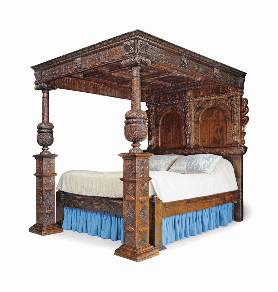 AN ELIZABETHAN REVIVAL OAK FOUR POSTER BED CIRCA 1920 Furniture
