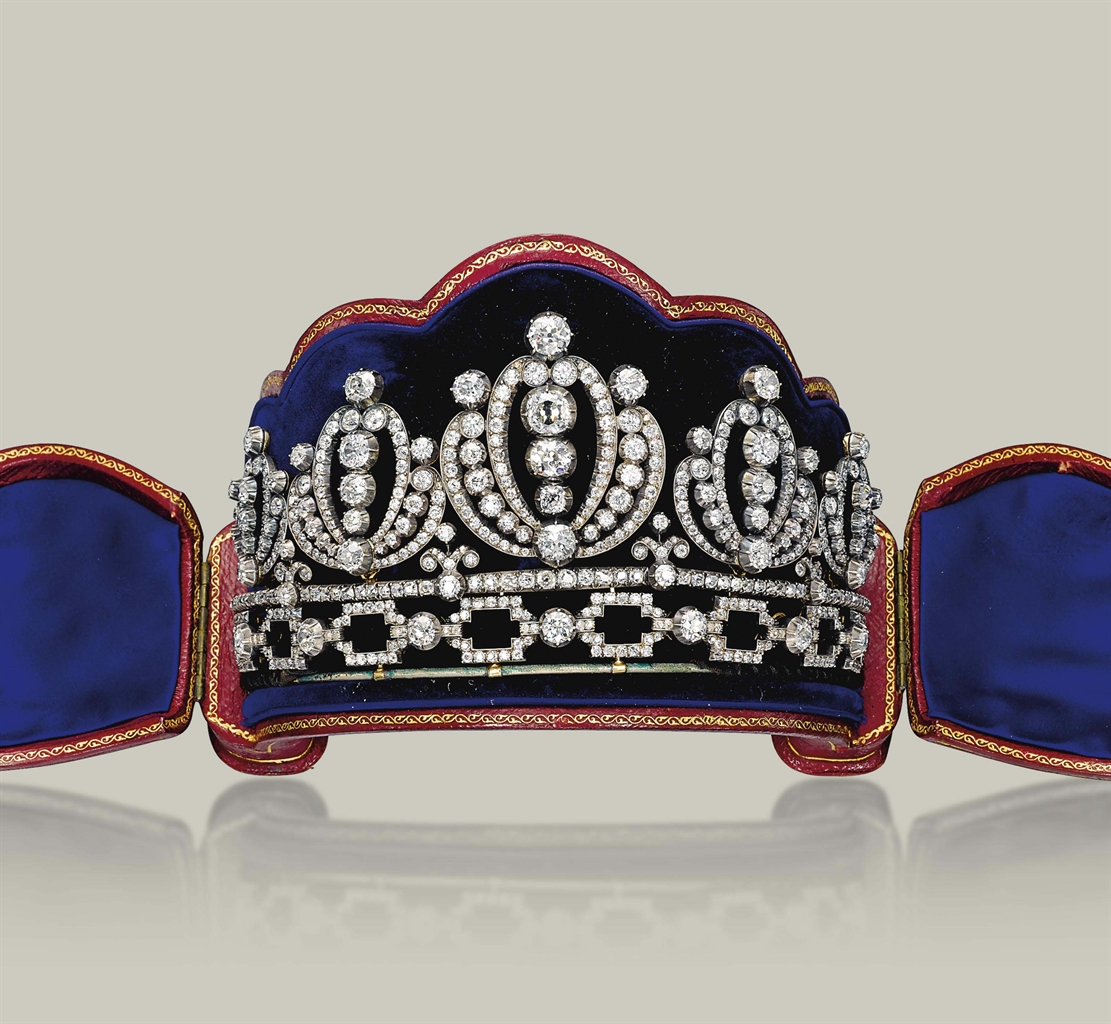 AN ANTIQUE DIAMOND TIARA Jewelry, tiara Christie's