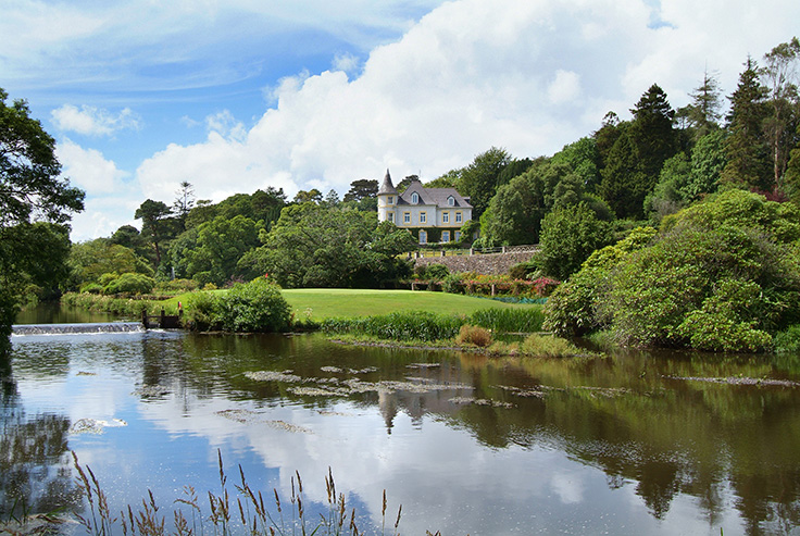 Luxury Living Country Estates Christie S This Enchanting Country Estate Rests On An Idyllic 315 Acre Plot In Ireland S County Cork Built 1853 Property Comprises Historic French