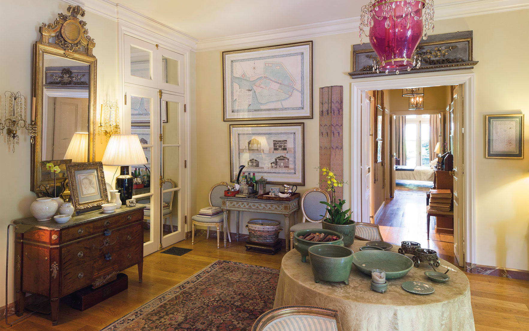 10 tips for displaying rugs at home