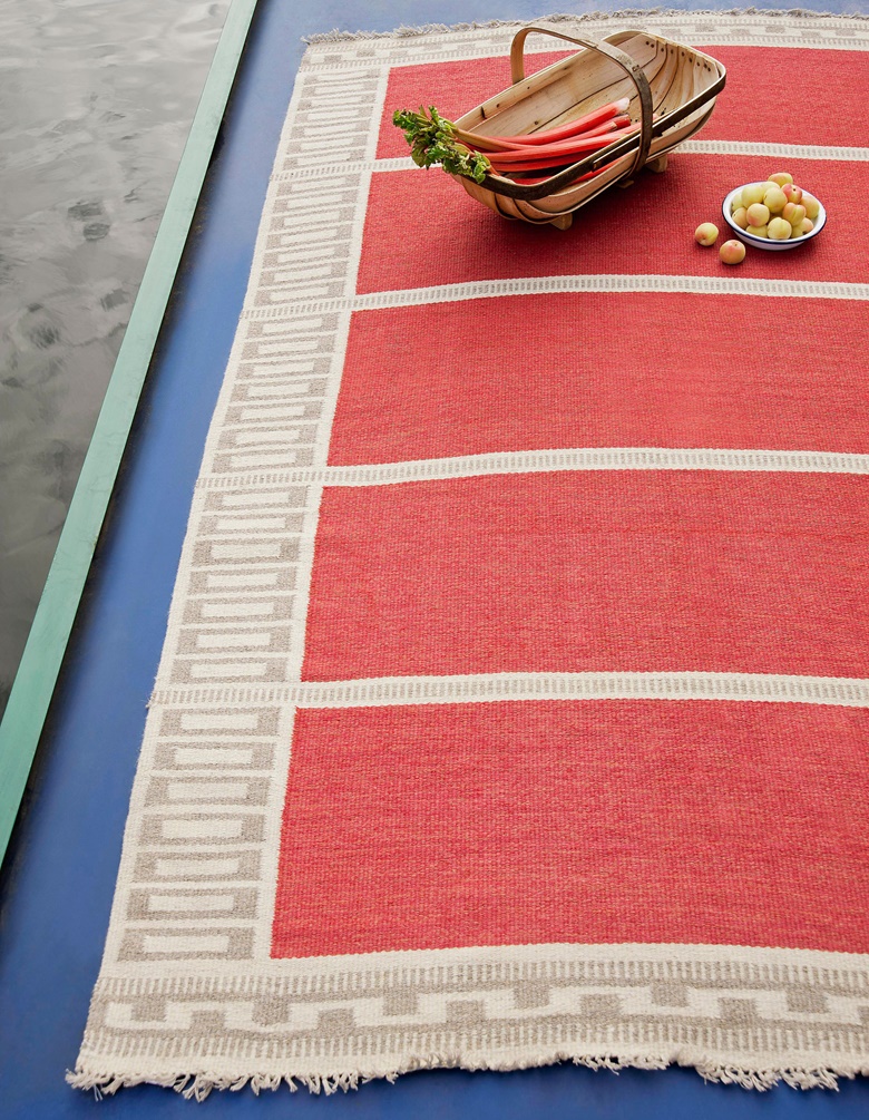 How to display rugs at home: 10 tips | Christie's  Wool, hand-woven, flat-weave, 7 ft. 3 in. x 5 ft. (221 x 145 cm.).  Estimate: $1,500-2,500. This work is offered in Design: Carpets, 17-26 May,  Online