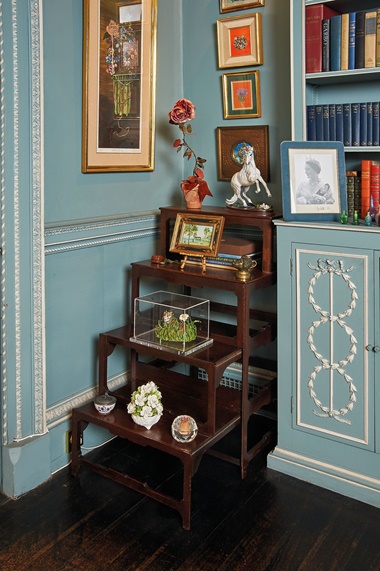 Photographs from Fleur Cowles’ home in Albany, London