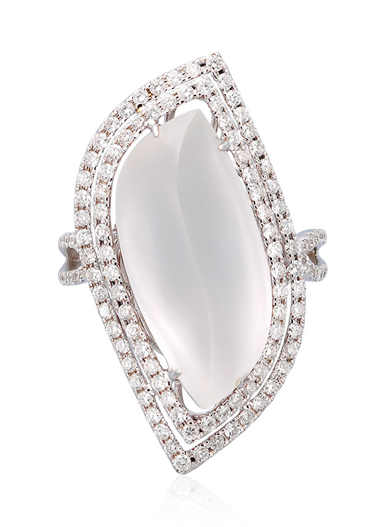 lot-35-jadeite-and-diamond-ring-feature-article