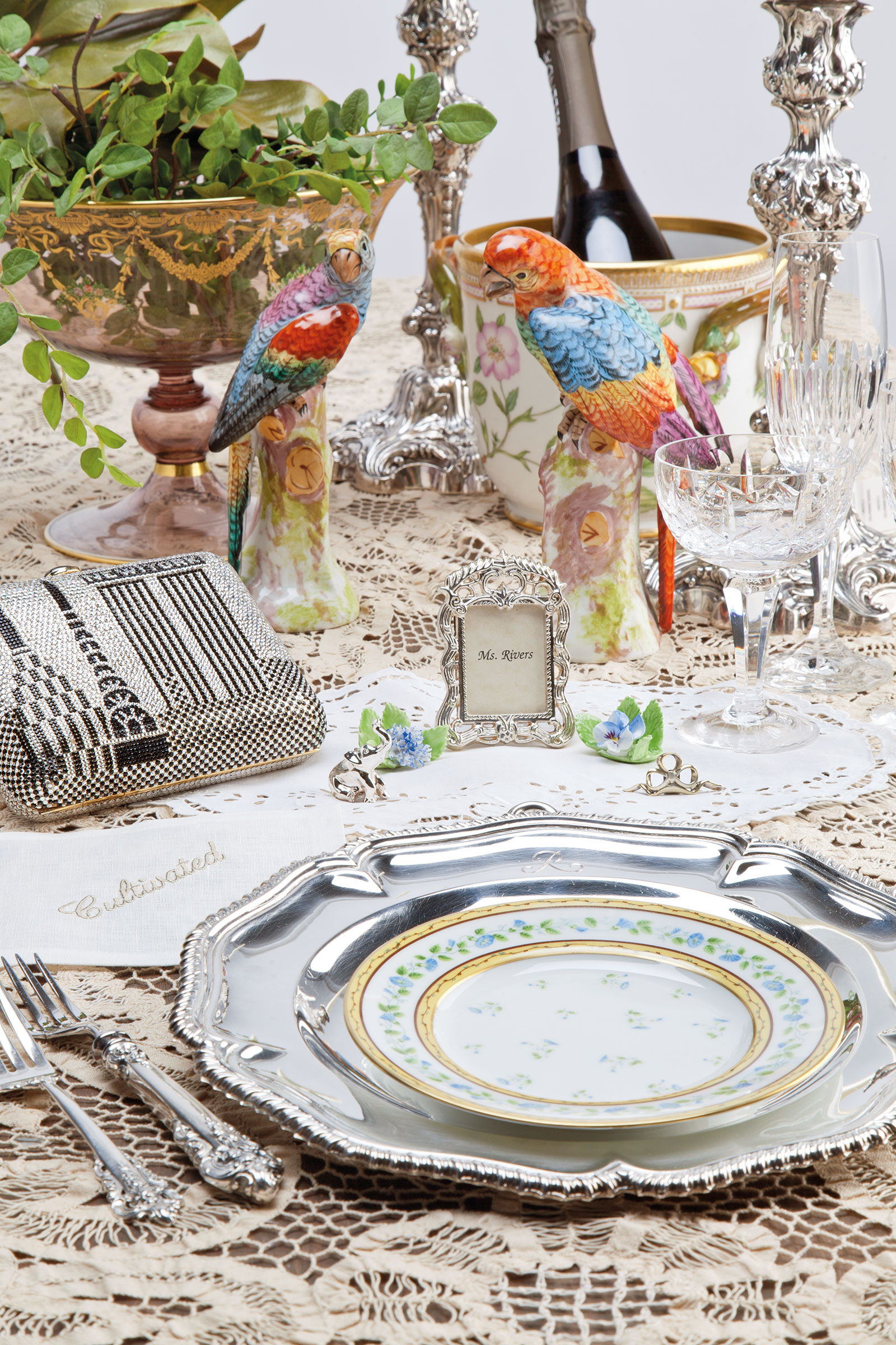 table-setting-at-joan-rivers-party