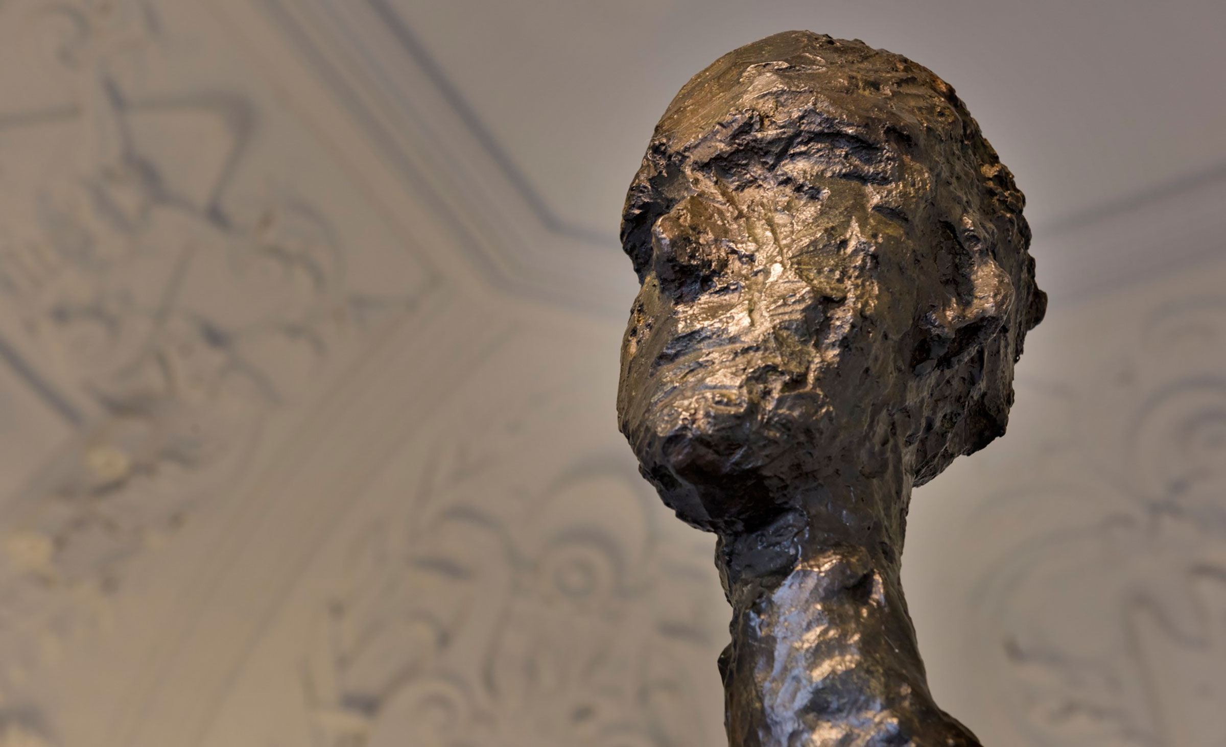 &lsquo;The surface is very irregular, and it moves with the light.&rsquo; &copy; The Estate of Alberto Giacometti (Fondation Annette et Alberto Giacometti, Paris and ADAGP, Paris), licensed in the UK by ACS and DACS, London 2017
&nbsp;