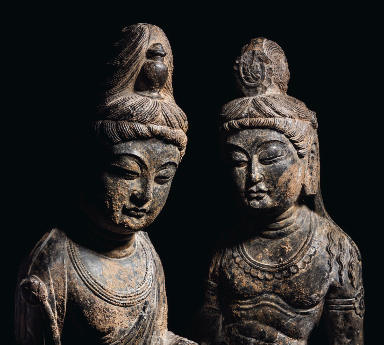 
The figures&rsquo; fleshy necks, plump cheeks and downcast eyes under finely arched brows, as well as their slightly pursed mouths and dimples, are characteristic of the early 8th-century style