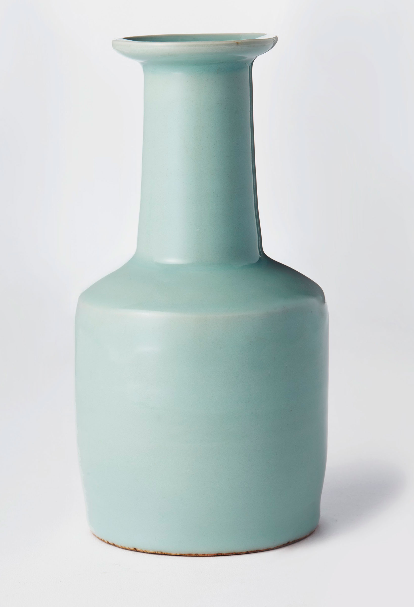 An important and very rare Longquan celadon mallet-shaped ‘kinuta’ vase, Southern Song dynasty (1127–1279). 9⅛  in (23.4  cm) high. Estimate on request. Offered in Beyond Compare: A Thousand Years of the Literati Aesthetic (Evening Sale) on 26 November 2018 at Christie’s in Hong Kong